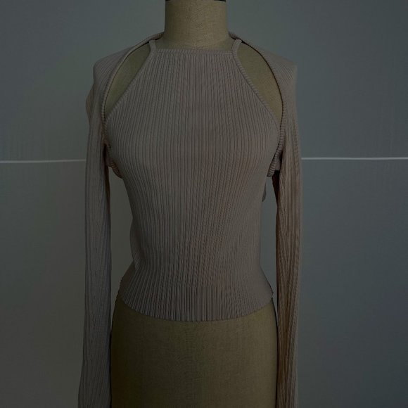 NICHOLAS | LUNA SET IN BEIGE | Detachable cardigan - Picture 1 of 7